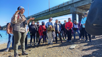 Santa Cruz celebró una jornada de senderismo en la Reserva Provincial Aves Migratorias